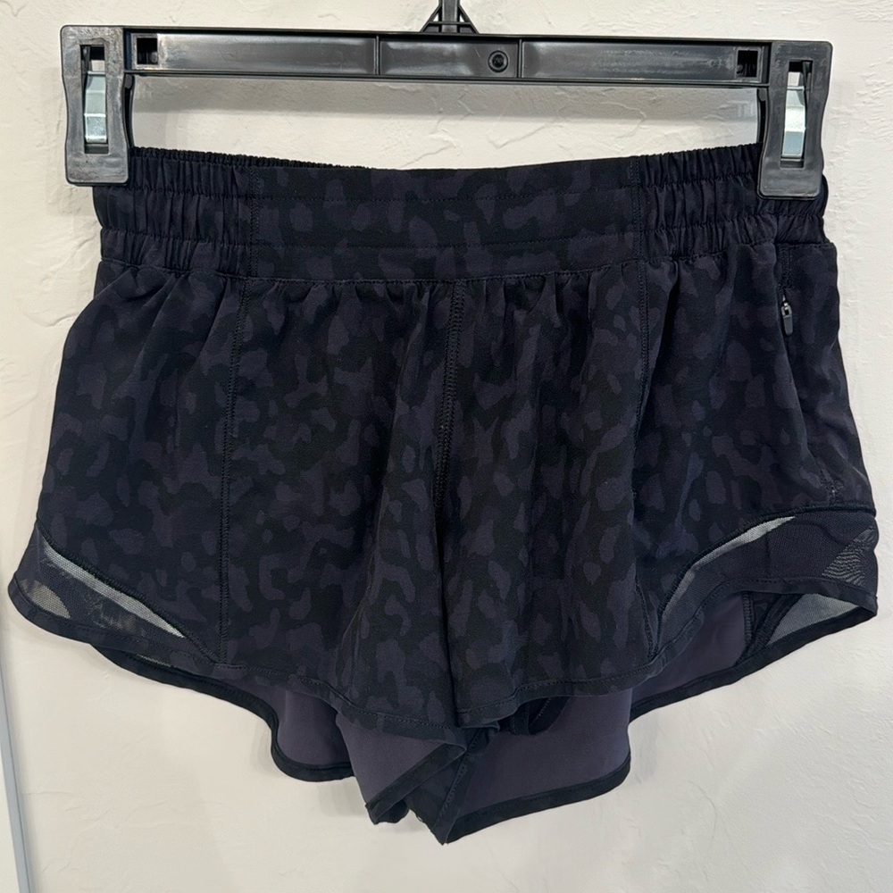 Lululemon Hotty Hot 2.5 inch Inseam Shorts
